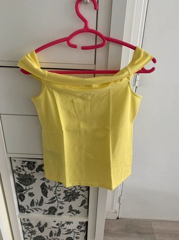 T-shirt épaules nues jaune