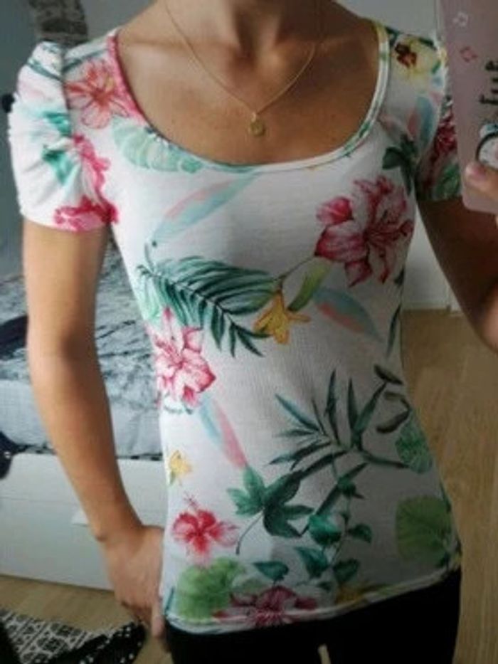 Tee-shirt motifs tropical T.S