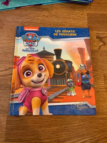 Livre Les géants de poussière de la Pat Patrouille Paw Patrol