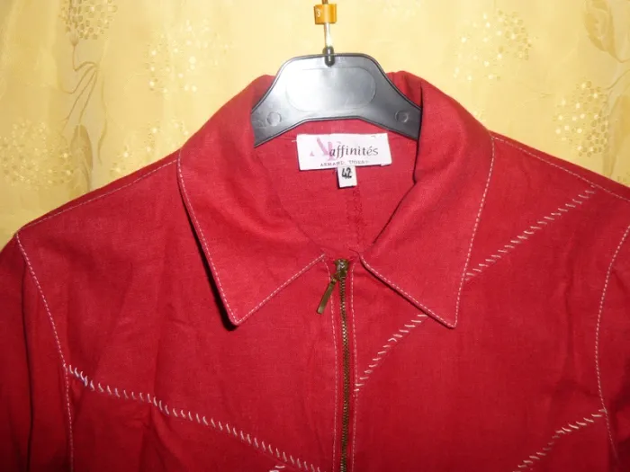 ensemble veste pantacourt rouge Affinités armand thierry 42 - photo numéro 3