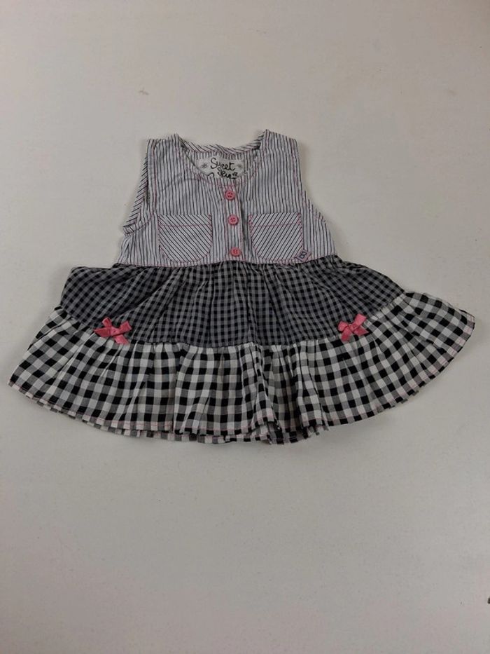 Robe d'été taille 9 mois