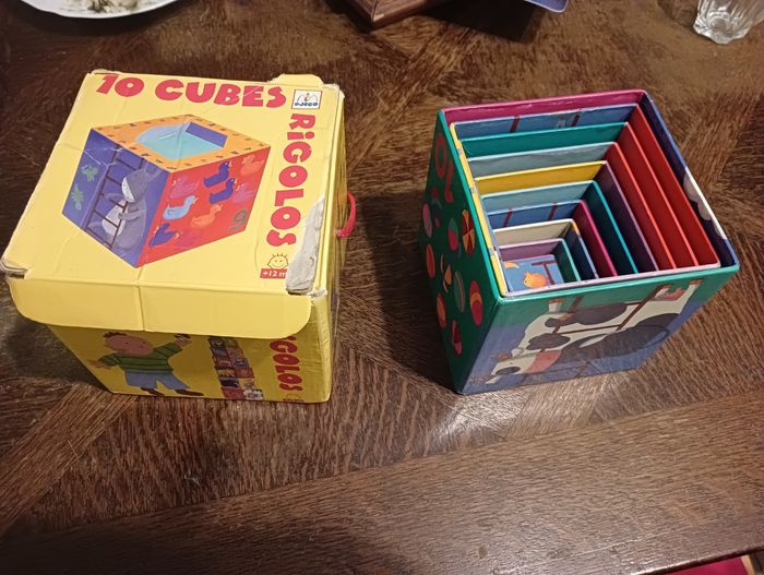 10 cubes rigolos
