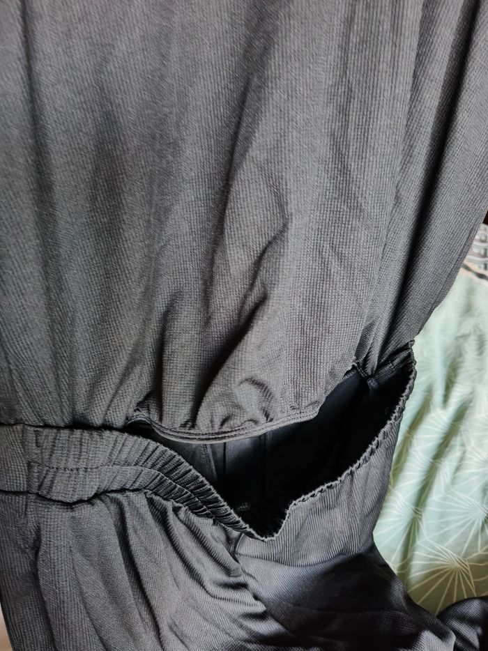 Combinaison noire Halara neuve avec étiquette - photo numéro 6