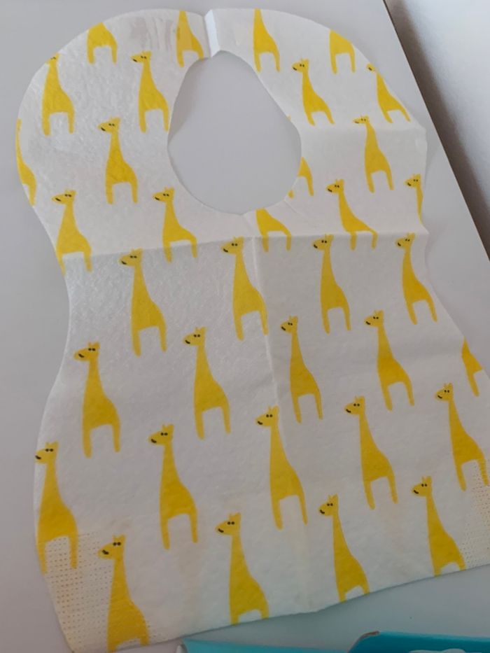 Bavoirs jetables - photo numéro 2