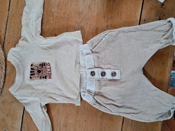 Tenue / ensemble Kiabi 1 mois