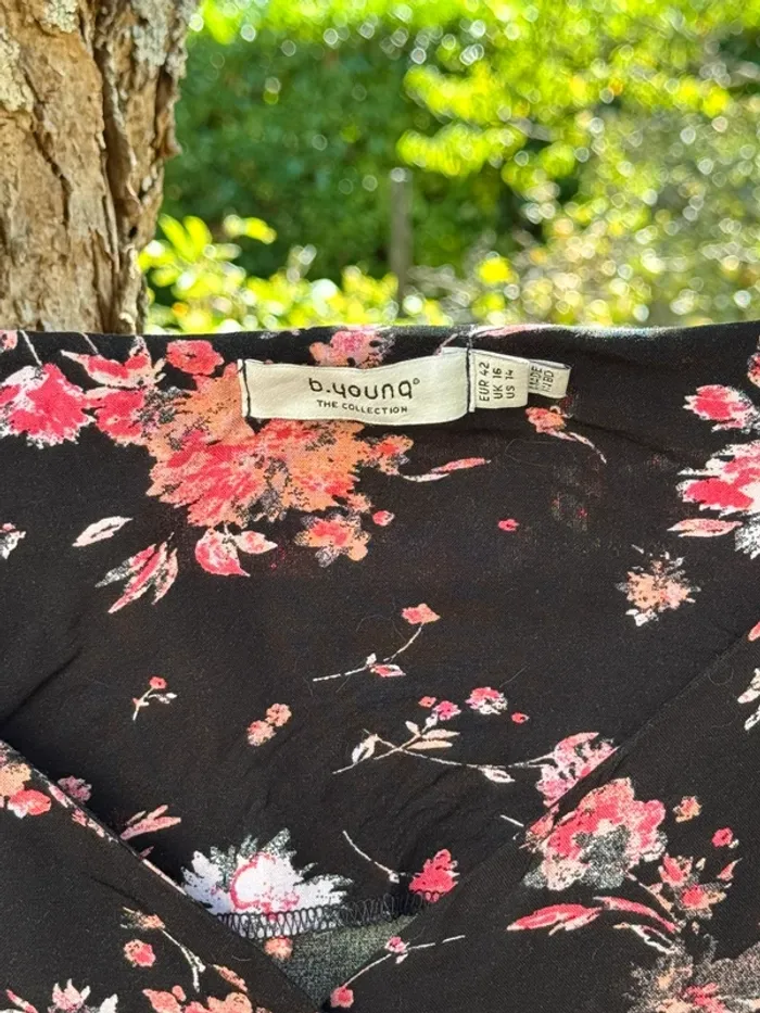 Robe fleurie || B-young || Taille 42 - photo numéro 5