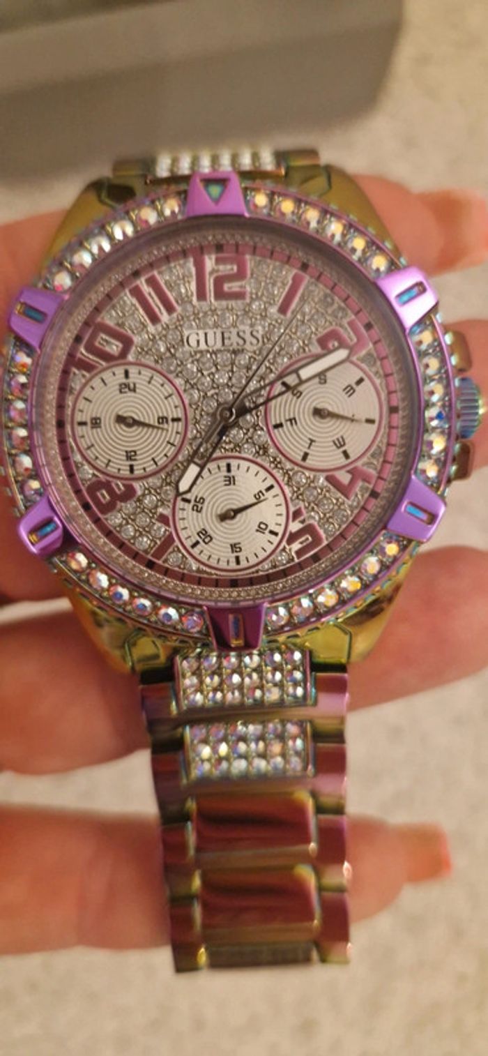 Montre Guess GS Lady Frontier neuve dans sa boîte - photo numéro 13