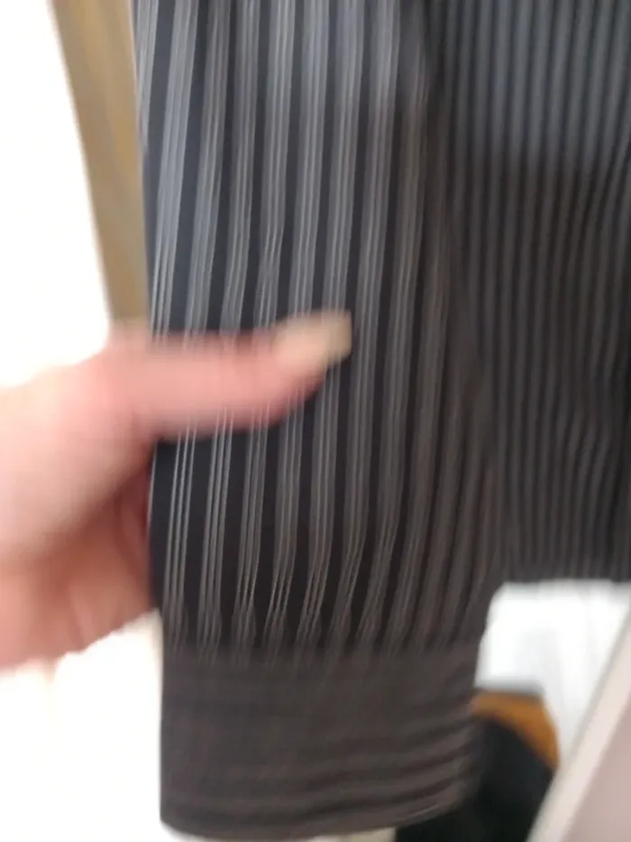 Chemise noire à rayures - photo numéro 4