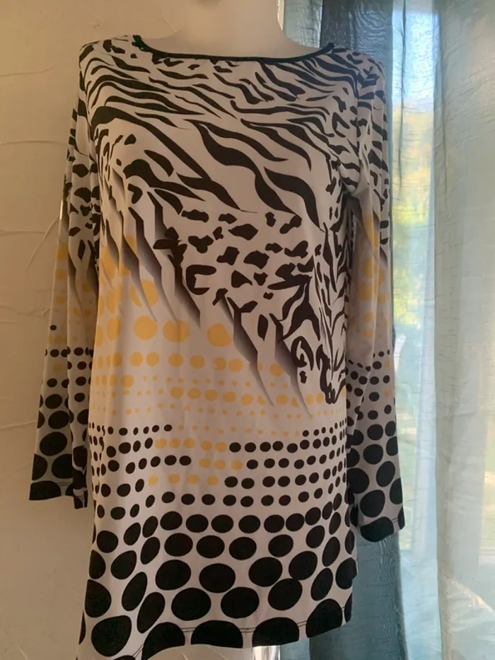 TEE shirt manches longues taille 42 -44 - photo numéro 2