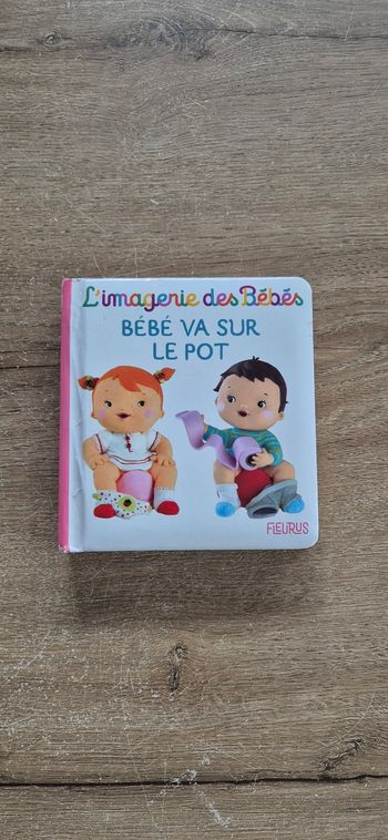 Livre Bébé va sur le pot