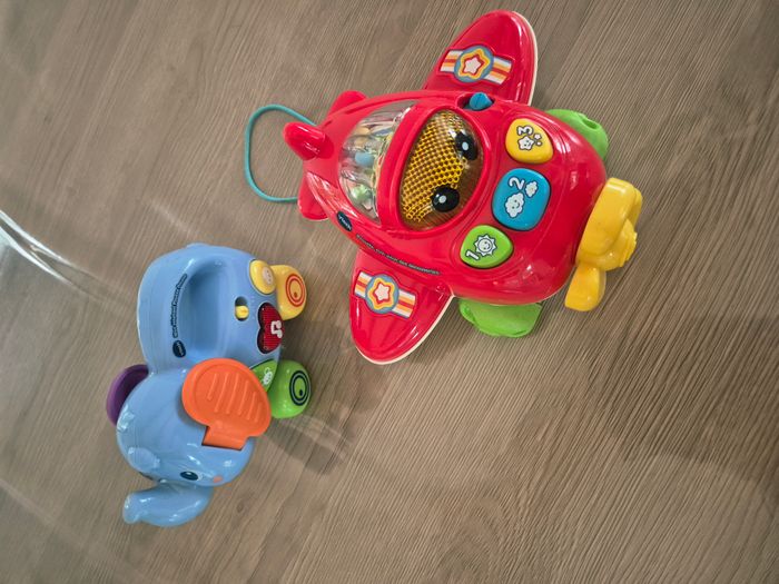 🎶 Lot de Jouets Électroniques – Avion Musical + Éléphant Interactif 🧸 - photo numéro 4