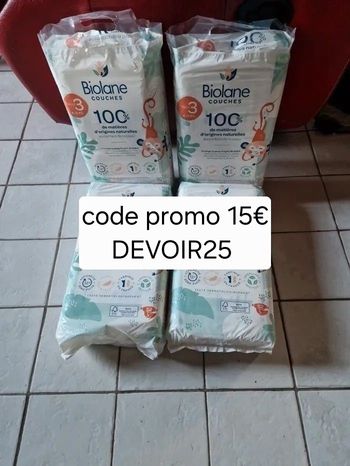 208 couches Biolane taille 3