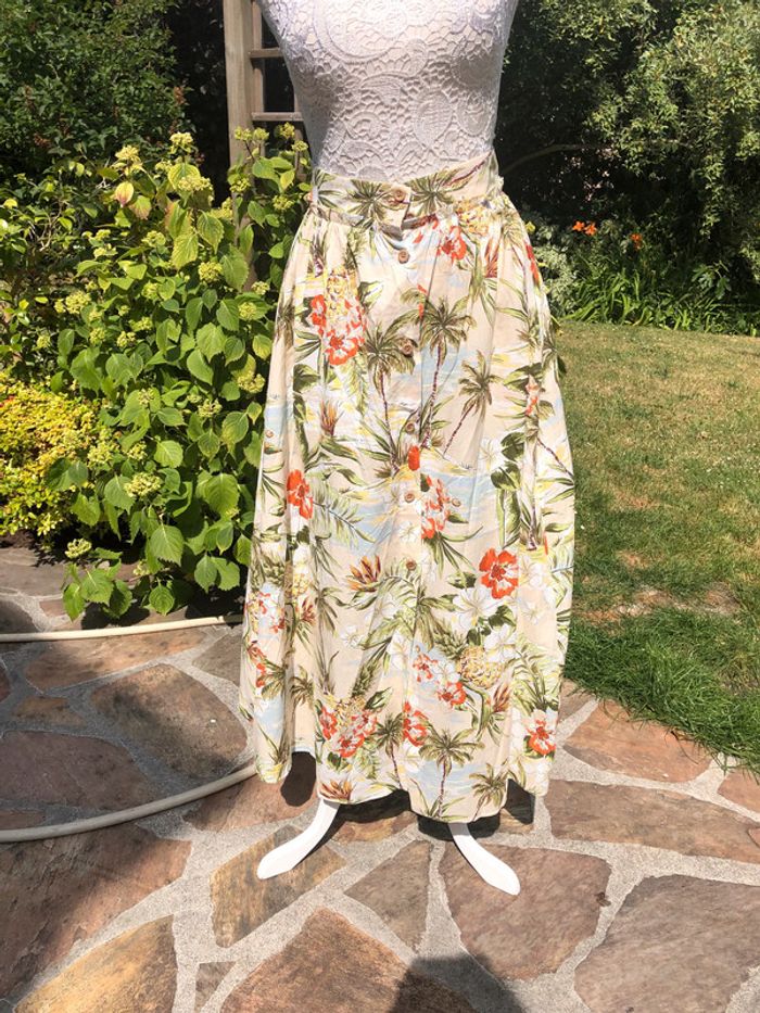 Jupe Zara neuve taille XS - photo numéro 2