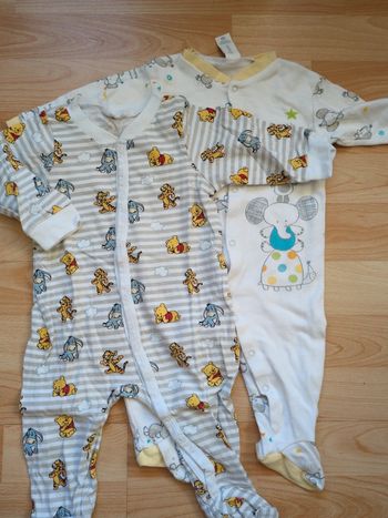 2 pyjamas