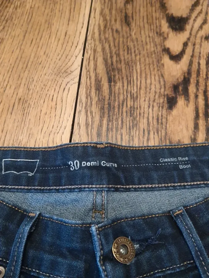 Jeans Levi's femme W 30 demi curve fr 40/42 - photo numéro 5