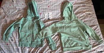Lot de 2 gilets sweat shirt