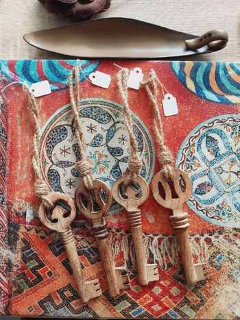 Décoration 4 clefs en bois naturel