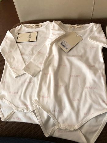 Lot de 2 bodys fille 18 -24 mois HOLMM. Copenhagen