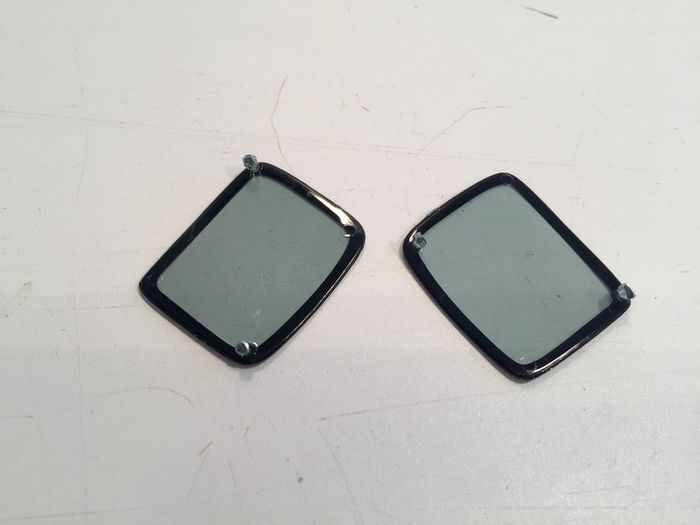 Lot vitres latérales pièce détachée miniature Chevrolet Colorado 2004 Maisto 1/18 1/18ème #A37 - photo numéro 2