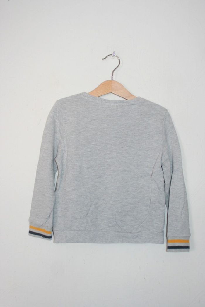 Sweat gris JBC taille 116, environ 6 ans - photo numéro 3