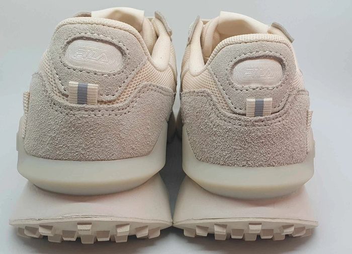 Baskets Fila neuves jamais portées taille 37 - photo numéro 6