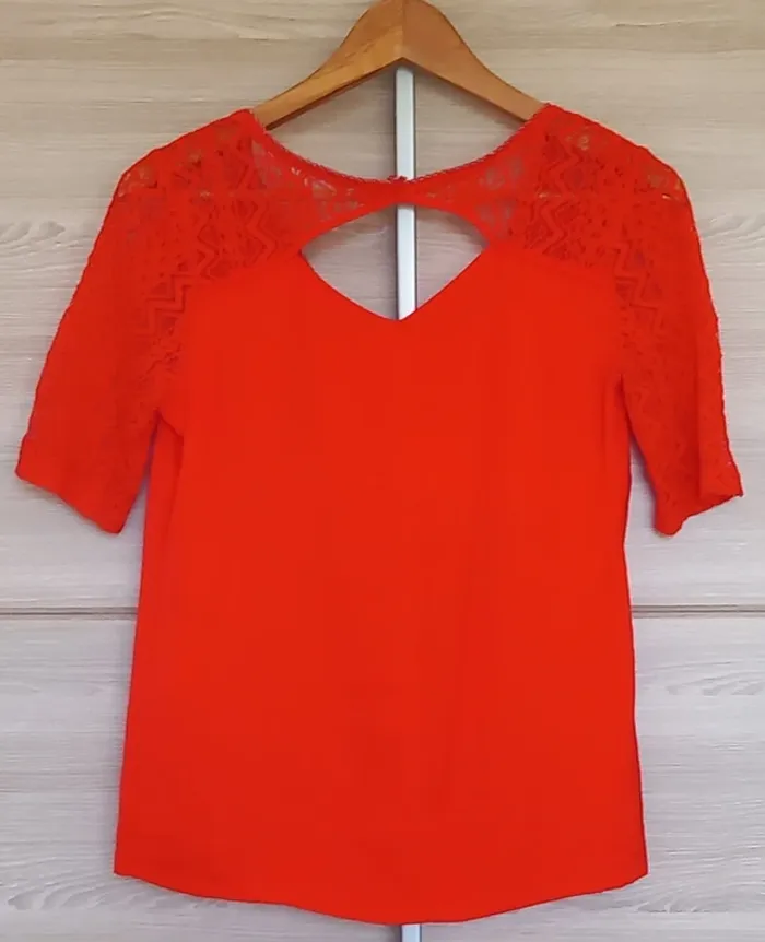 Blouse rouge - photo numéro 2