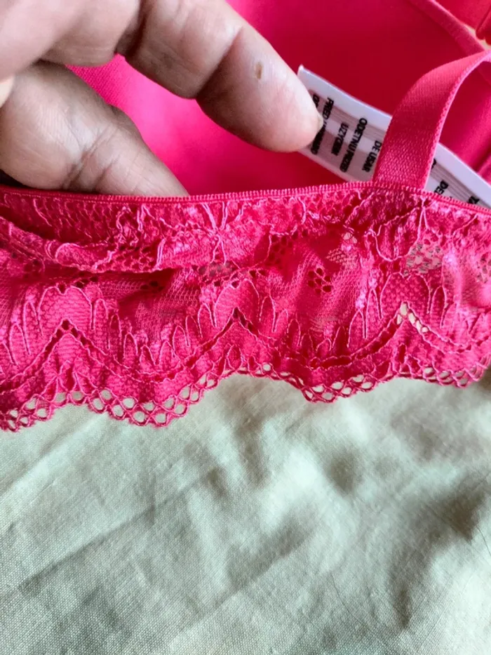 Soutien gorge neuf avec dentelle rose 90 B - photo numéro 6