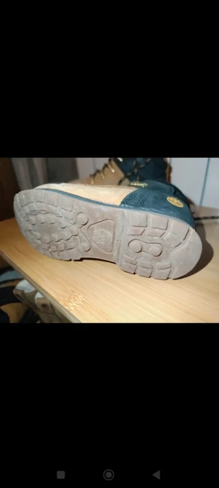 Sublimes bottines Timberland taille 27 - photo numéro 4