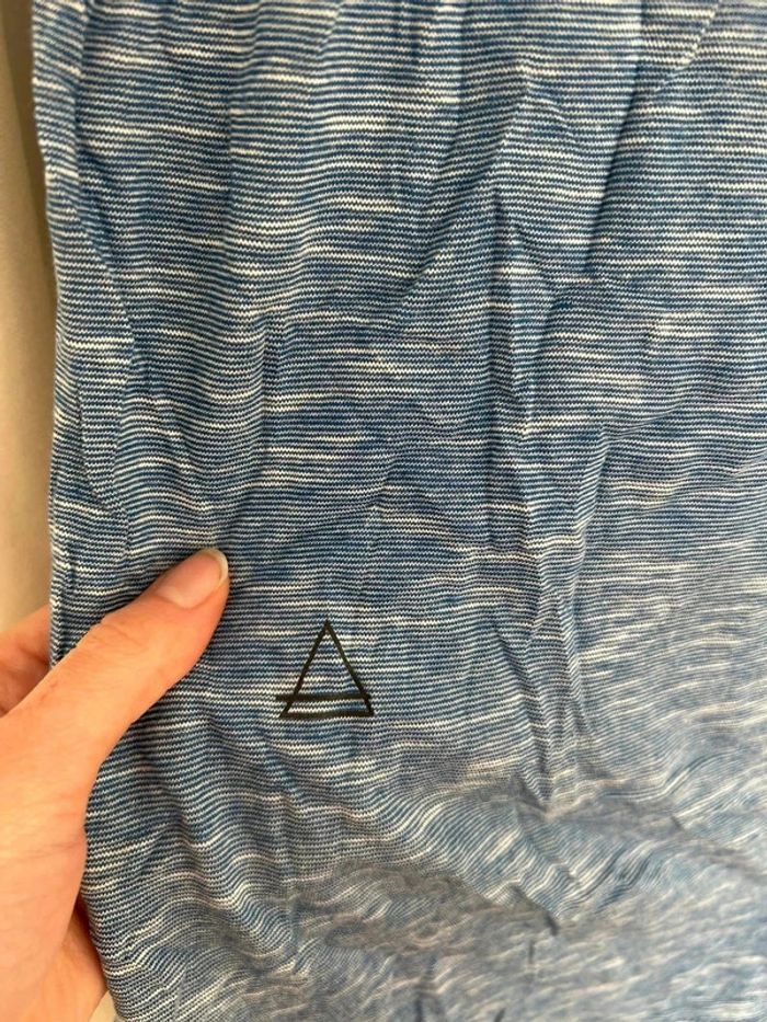 T shirt à motif - photo numéro 4