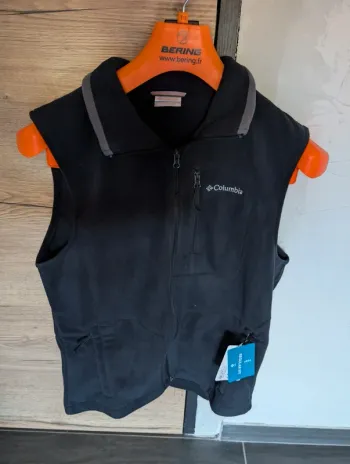 Veste sans manche en polaire taille M neuf