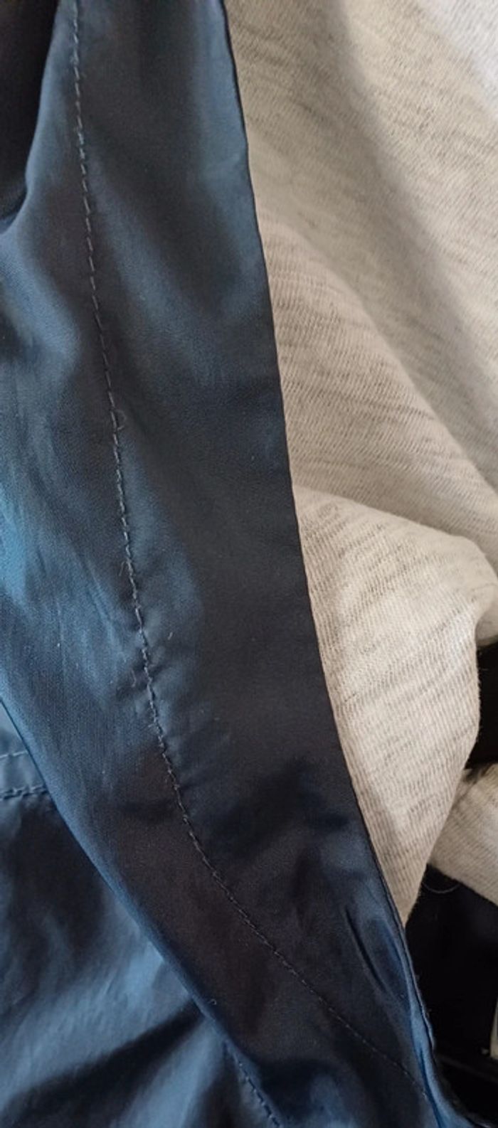 Veste fine garçon ou fille taille 9 ans. Name it. - photo numéro 2