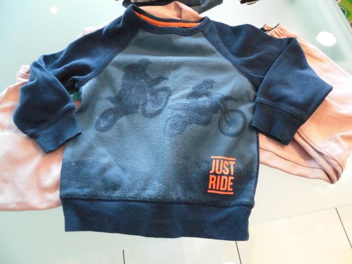 Lot de vêtements fille 4ans Petit Bateau et autres - photo numéro 10