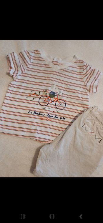 Ensemble bébé taille 6 mois