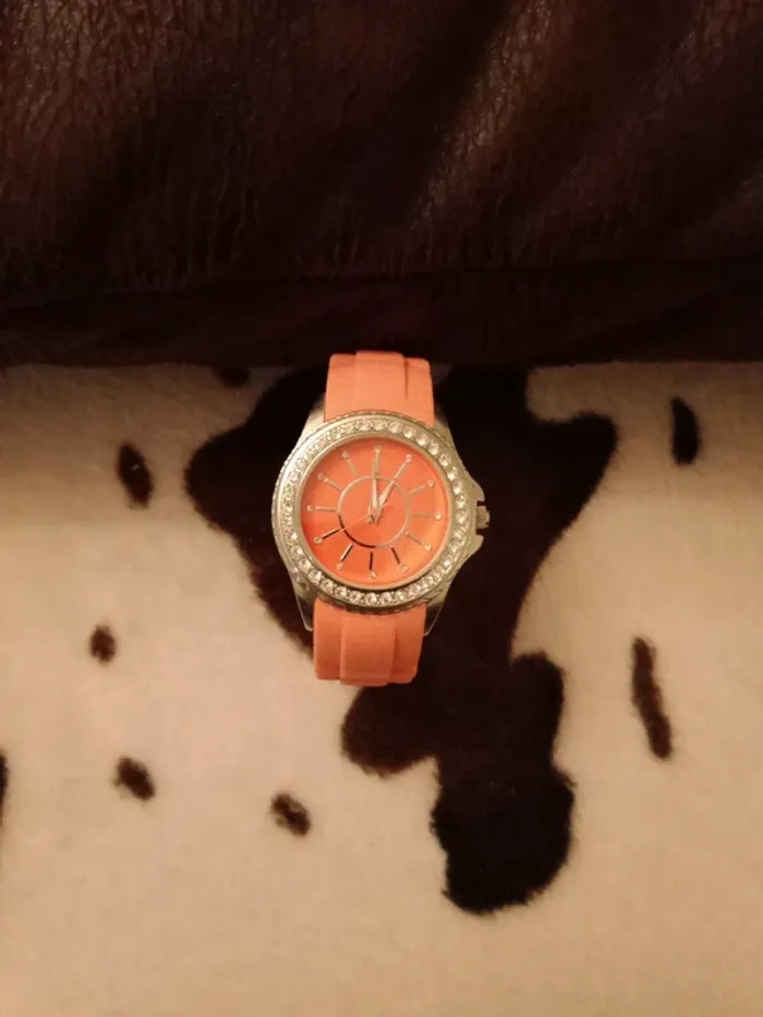Montre femme - photo numéro 2