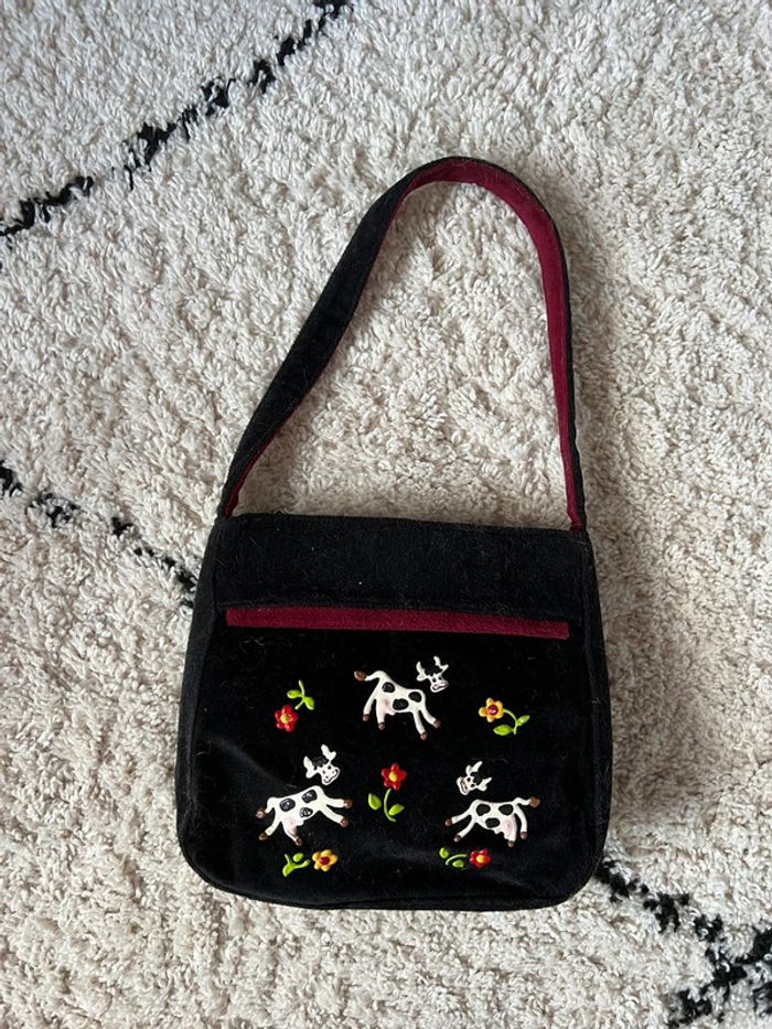 Sac à main porté épaule velours noir décoré de vaches et fleurs vintage