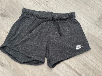 Short nike
