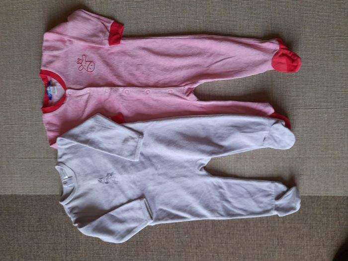 Lot pyjamas fille 9 mois - photo numéro 3