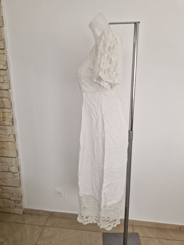 Robe blanche avec dentelle blanc crème Pacific Line - photo numéro 7