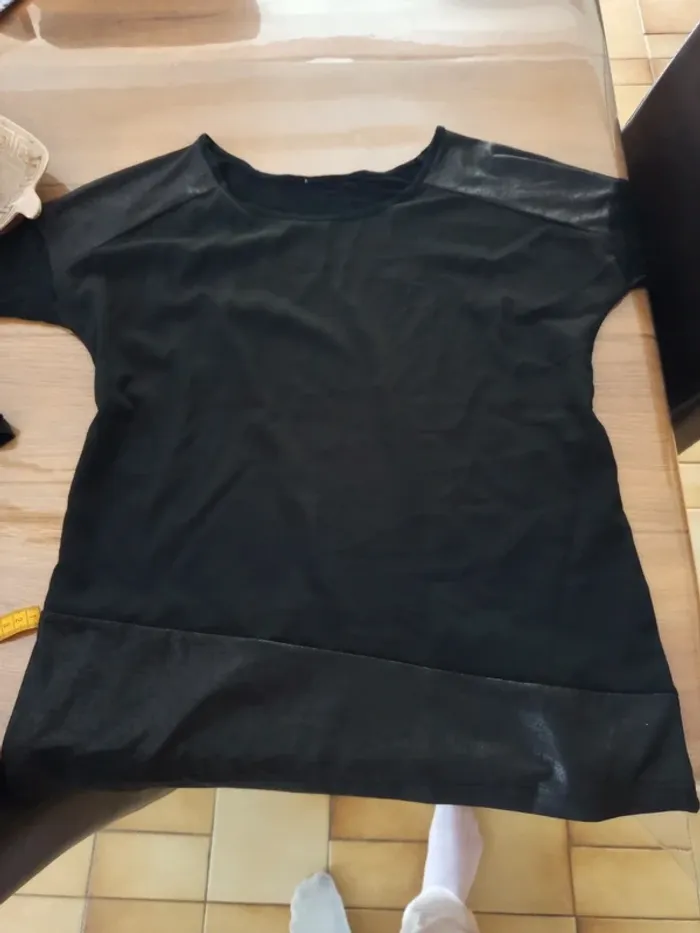 Tshirt manche 3/4 noire vintage - photo numéro 7