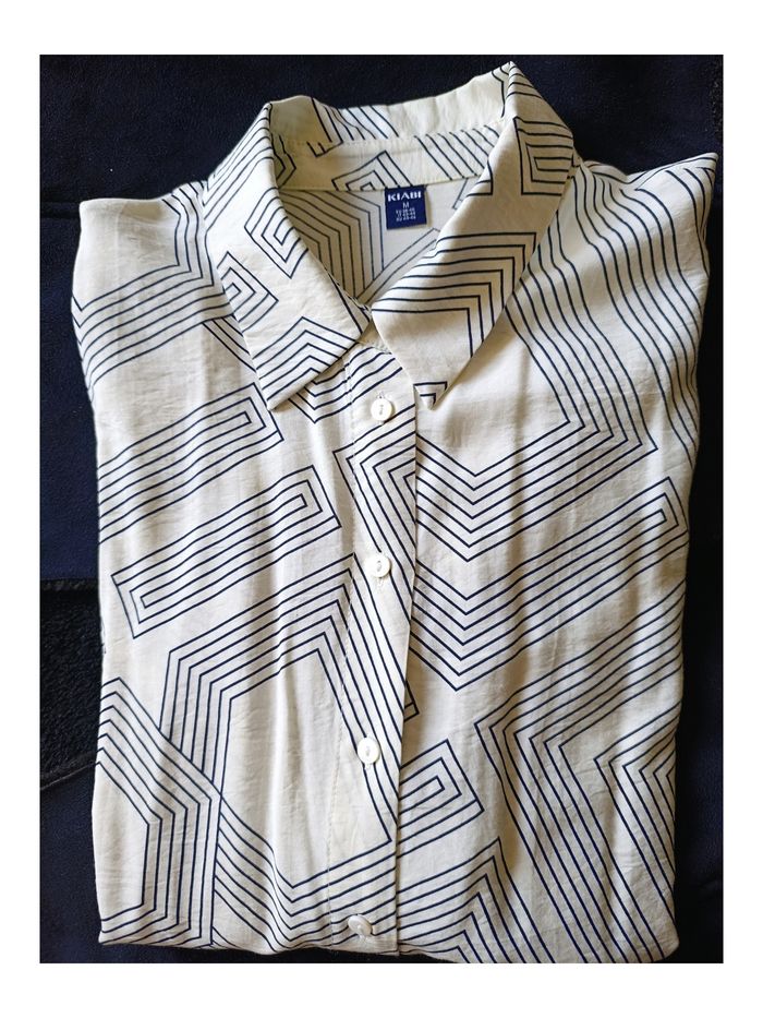 Chemise fluide blanc cassée et noi