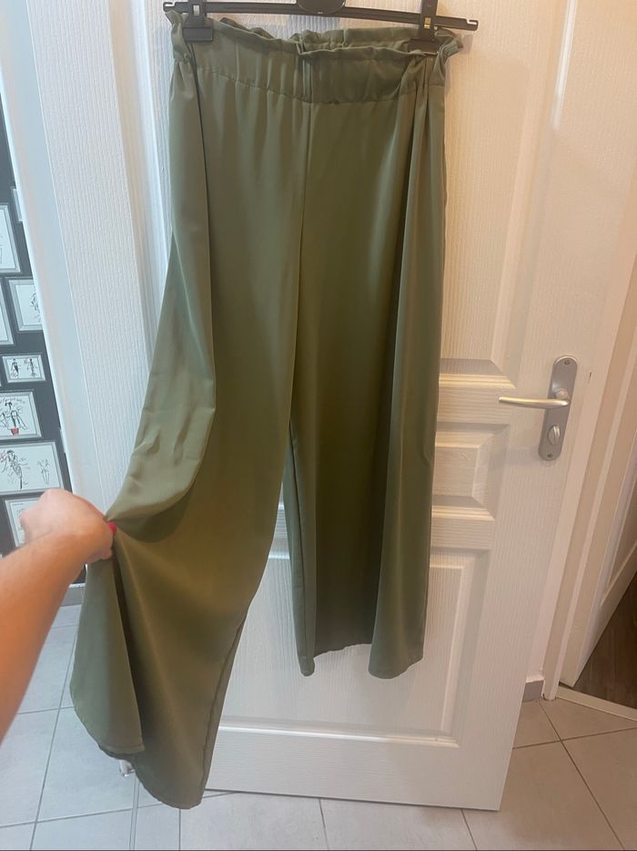 Pantalon fluide New Collection T. 38/40 kaki taille élastique - photo numéro 3