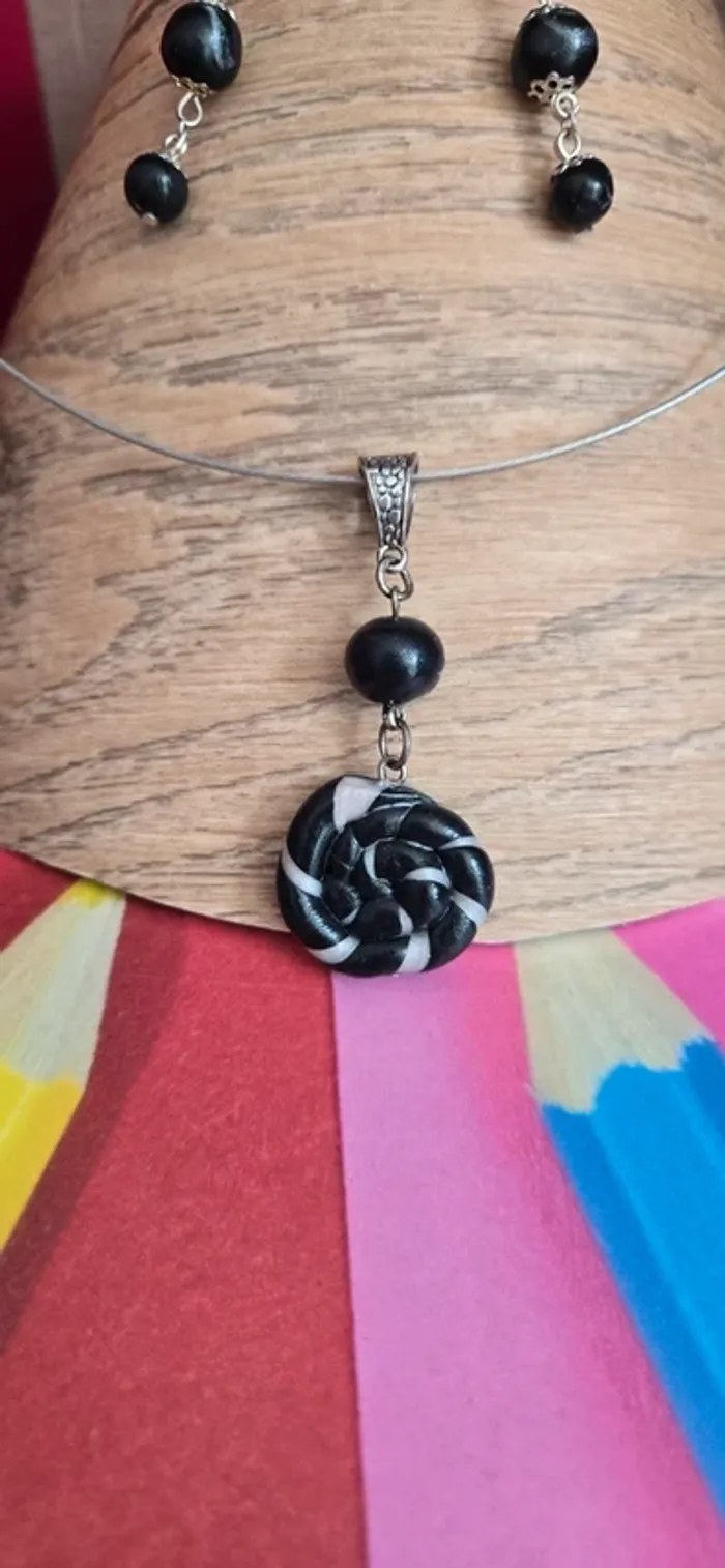 Parure candy noir fimo neuf - photo numéro 2