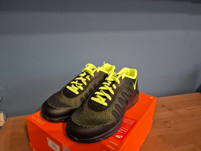 Nike air max invigor pointure 34 - photo numéro 3