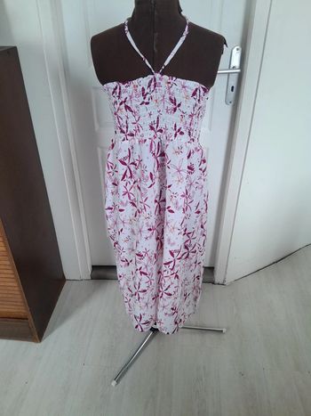 Petite robe courte ou jupe de plage fleurie tailleL XL