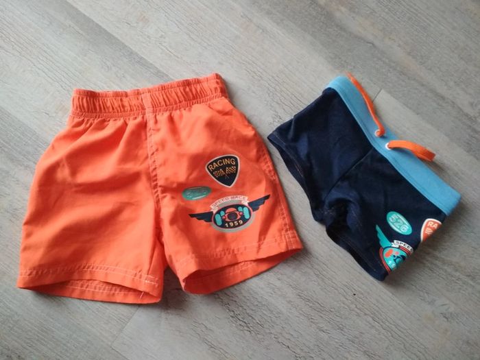 2 maillots de bain 18 mois