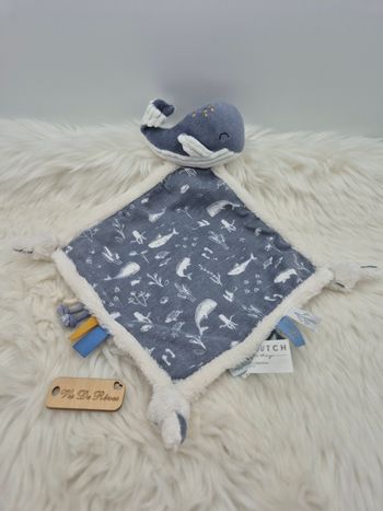 Doudou Plat Baleine Bleu Little Dutch océan