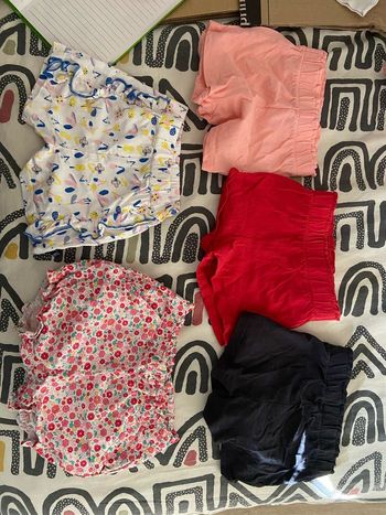 Lot vêtements fille 9 mois