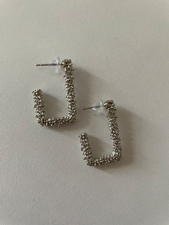Boucle d’oreille argenté du groupe MaxMara - photo numéro 5