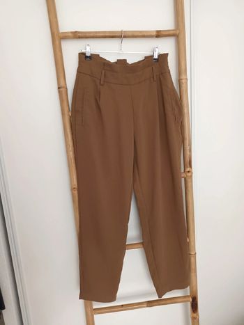 Pantalon marron  Stradivarius taille 38