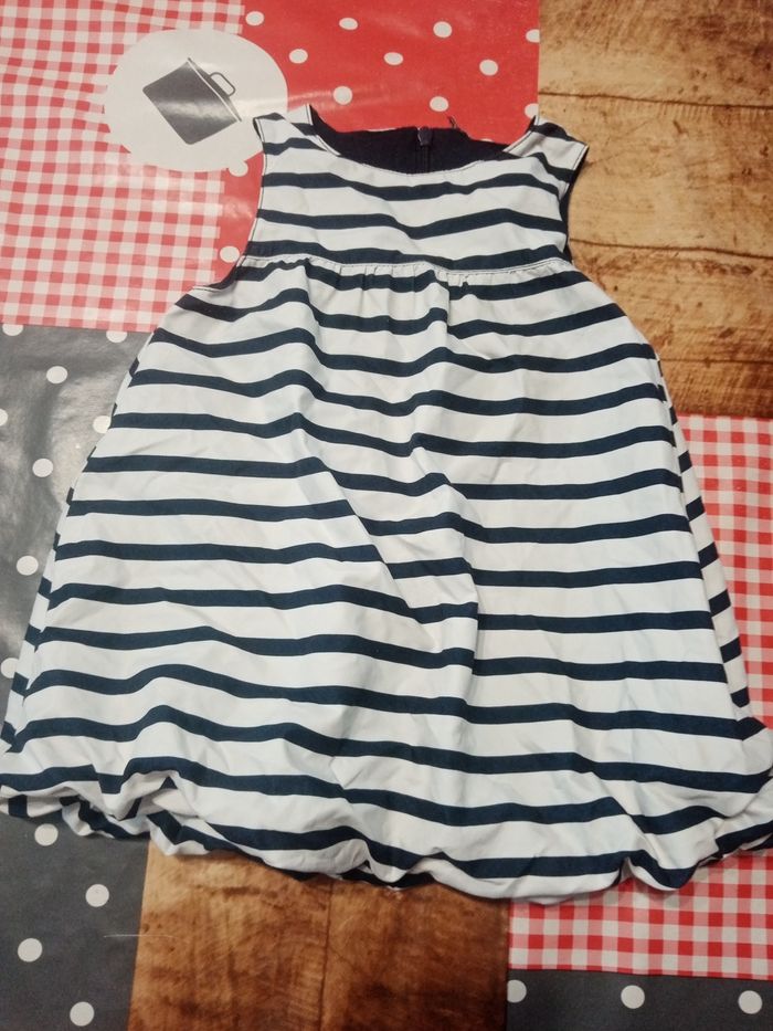 Robe  taille 6mois
